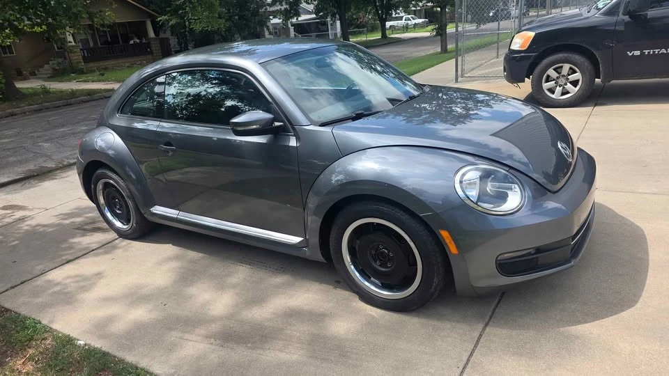 2012 Volkswagen A5 Beetle - Image 5 of 18