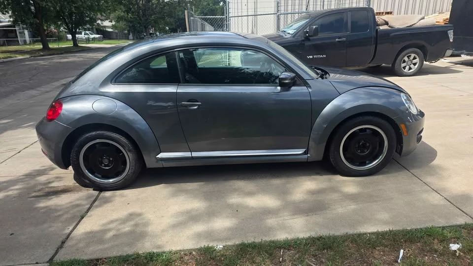 2012 Volkswagen A5 Beetle - Image 7 of 18