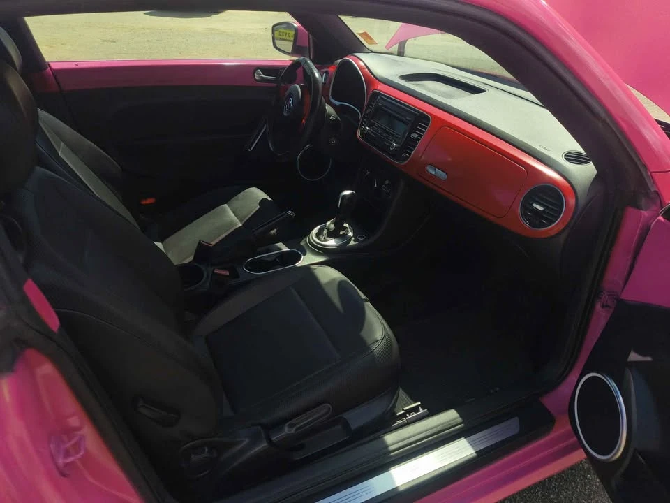 2012 Volkswagen A5 Beetle - Image 9 of 10