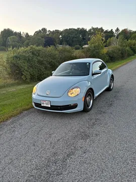 2012 Volkswagen Beetle 2.5L Hatchback 2D