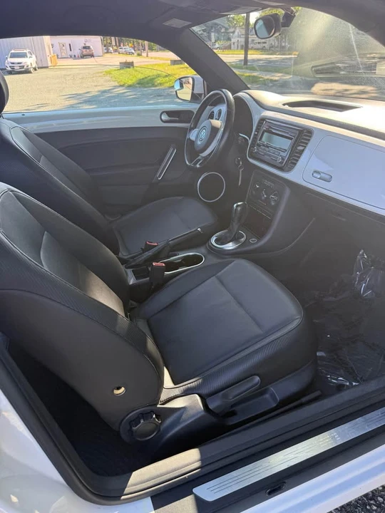 2012 Volkswagen A5 Beetle - Image 12 of 15
