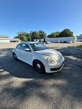 2012 Volkswagen Beetle 2.5L Hatchback 2D