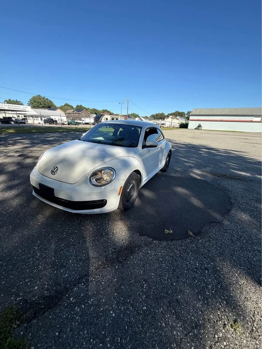 2012 Volkswagen A5 Beetle - Image 10 of 15