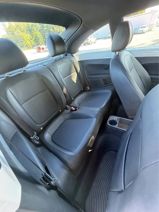 2012 Volkswagen A5 Beetle - Image 10 of 15