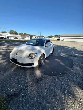 2012 Volkswagen Beetle 2.5L Hatchback 2D