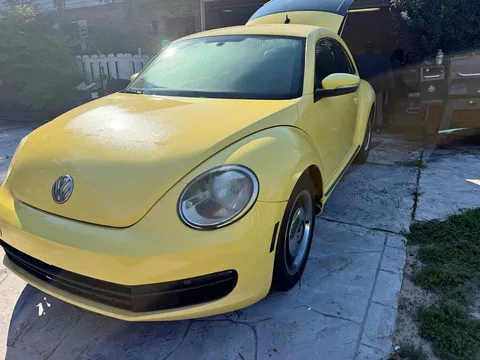2012 Volkswagen Beetle 2.5L Hatchback 2D