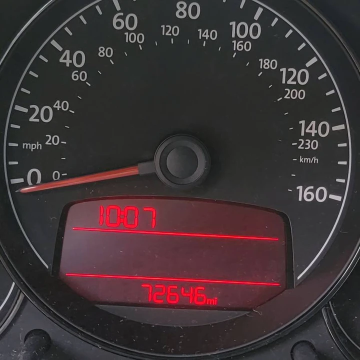 2012 Volkswagen A5 Beetle - Image 23 of 24