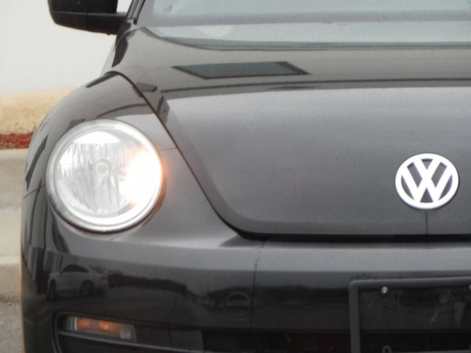 2012 Volkswagen A5 Beetle - Image 9 of 12