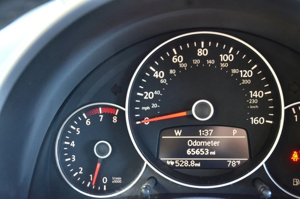 2012 Volkswagen A5 Beetle - Image 11 of 15
