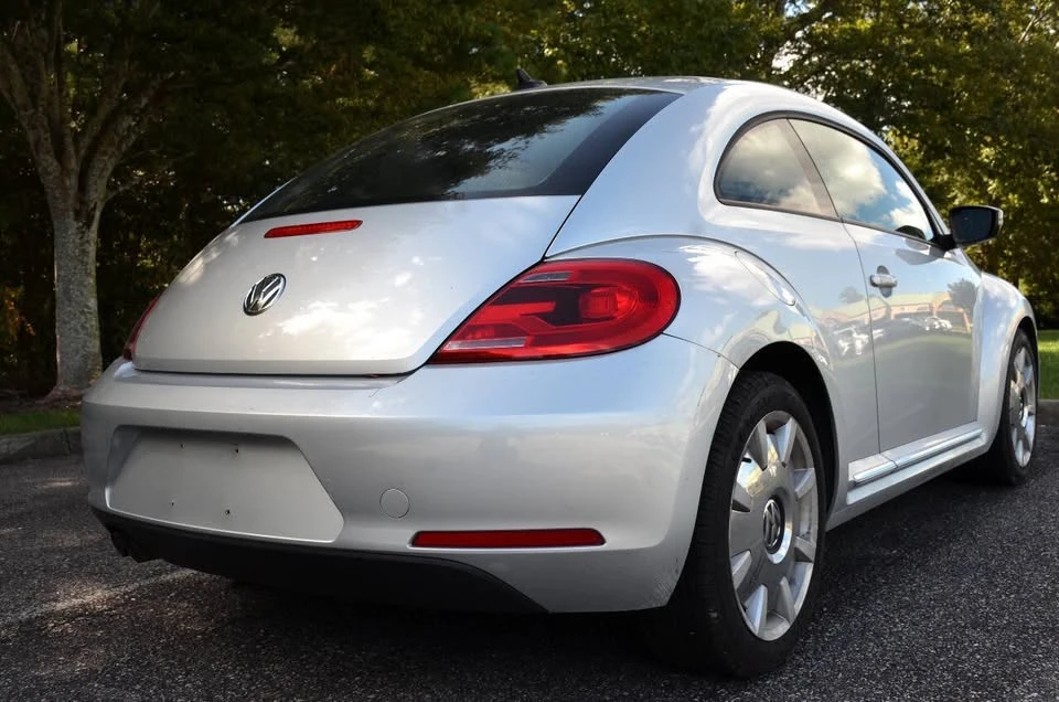 2012 Volkswagen A5 Beetle - Image 4 of 15