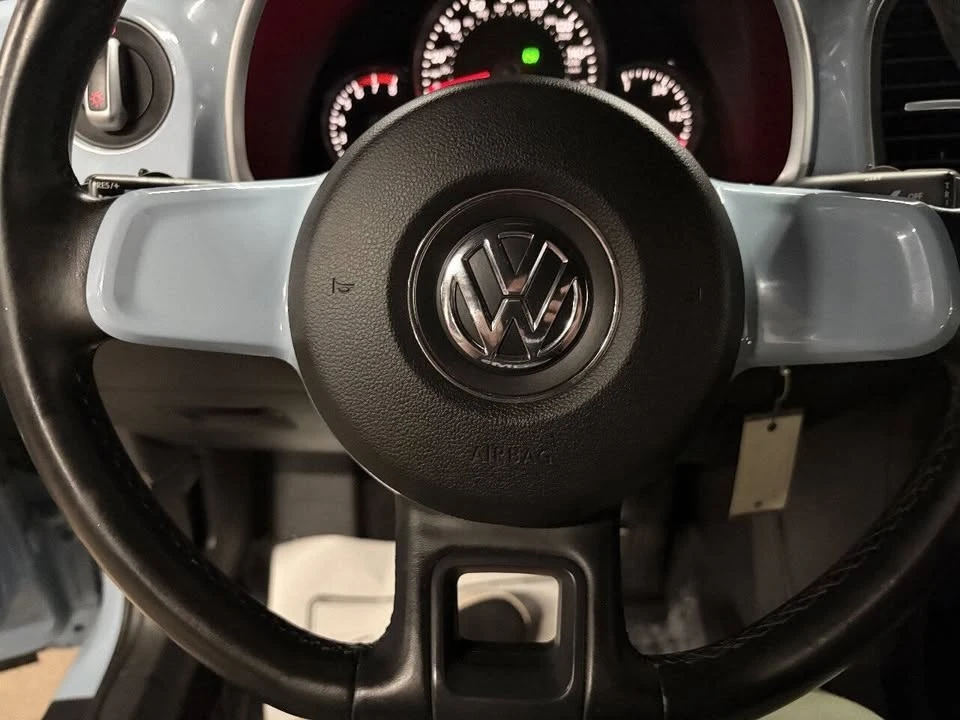 2012 Volkswagen A5 Beetle - Image 14 of 20