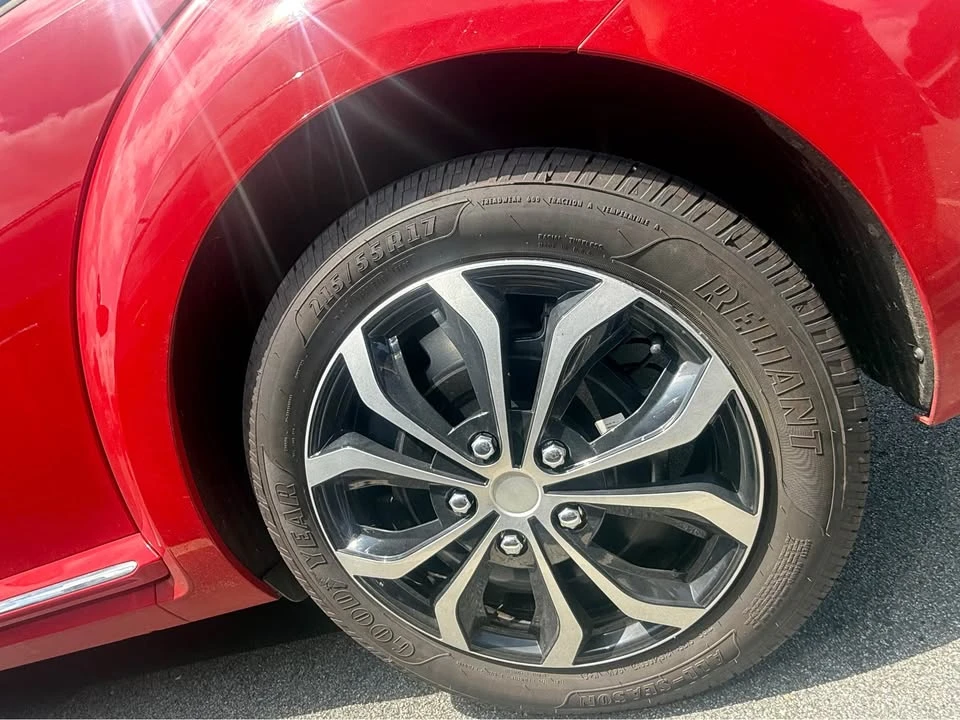 2012 Volkswagen A5 Beetle - Image 6 of 8