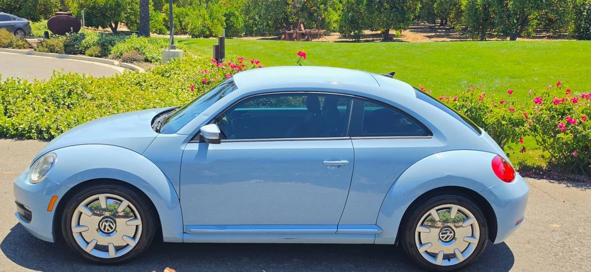 2012 Volkswagen A5 Beetle - Image 5 of 13