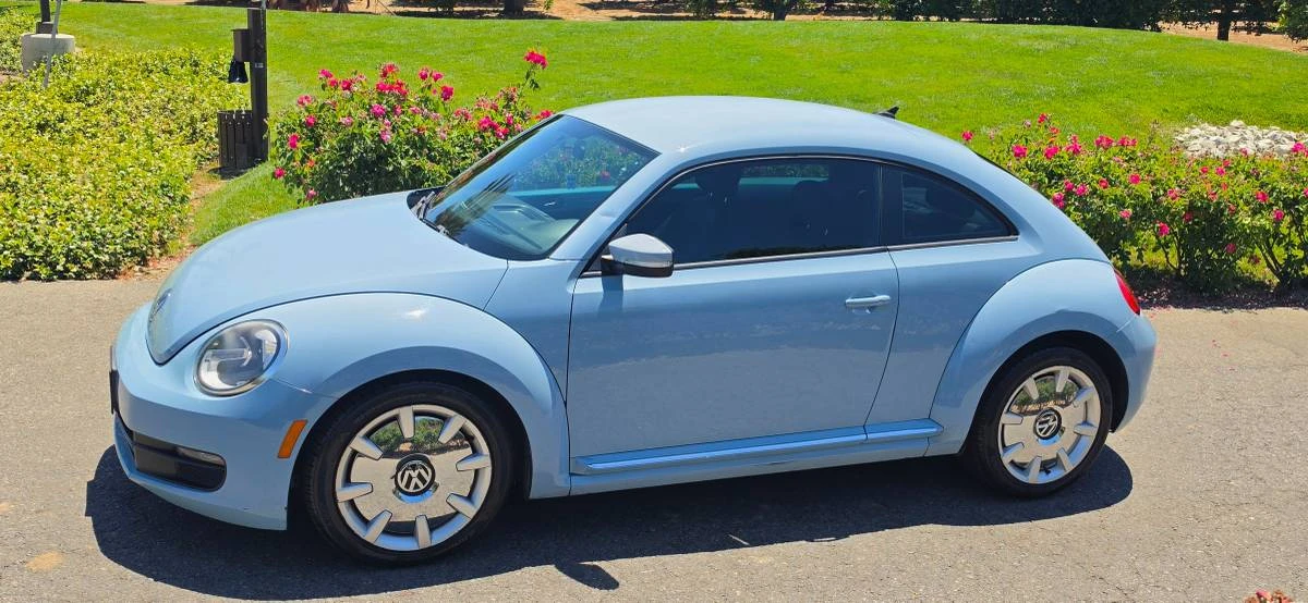 2012 Volkswagen A5 Beetle - Image 2 of 13