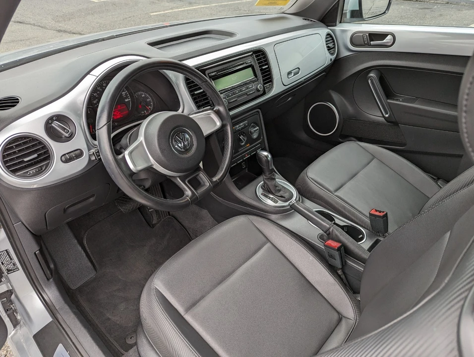 2012 Volkswagen A5 Beetle - Image 13 of 21