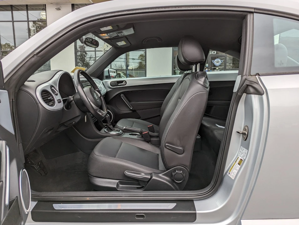 2012 Volkswagen A5 Beetle - Image 12 of 21