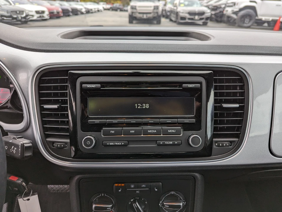2012 Volkswagen A5 Beetle - Image 19 of 21