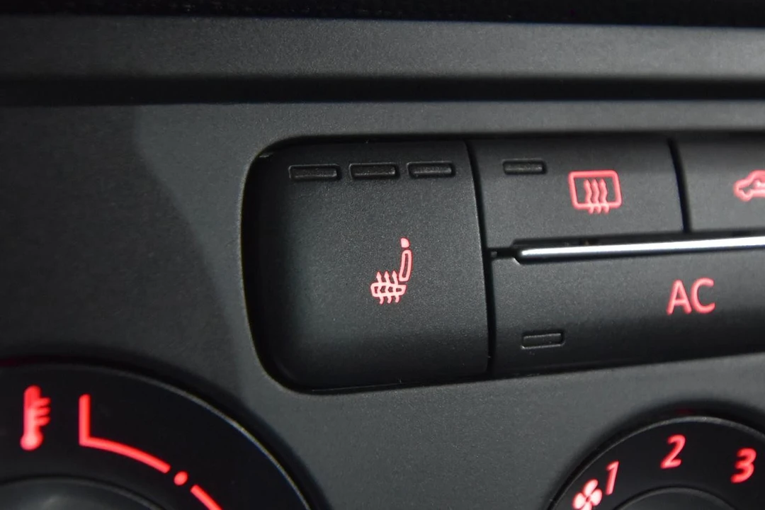 2012 Volkswagen A5 Beetle - Image 19 of 21