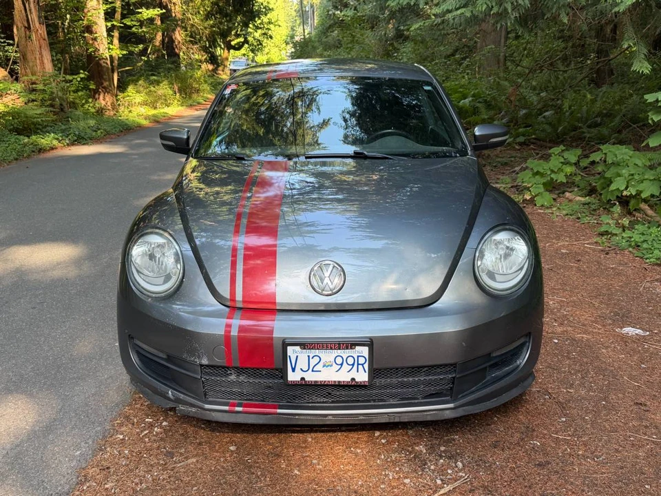 2012 Volkswagen A5 Beetle - Image 2 of 24