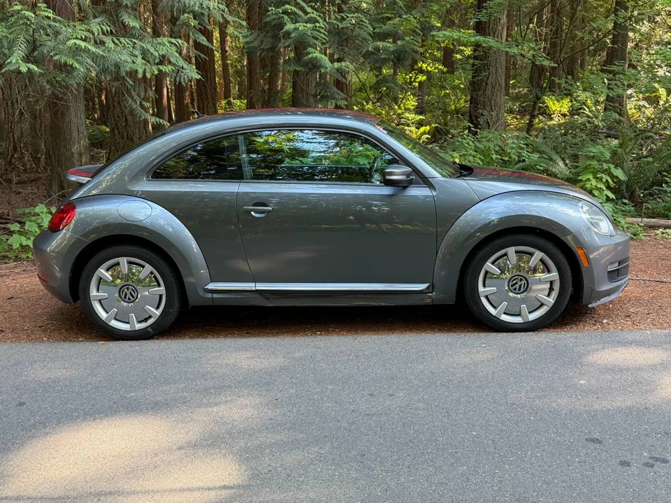 2012 Volkswagen A5 Beetle - Image 4 of 24