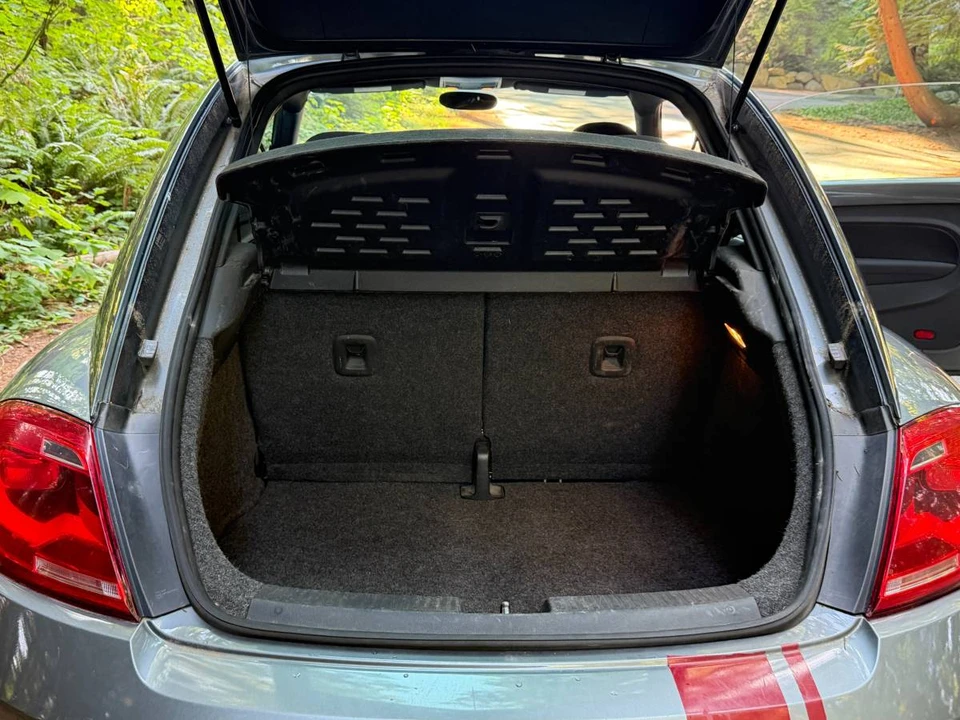 2012 Volkswagen A5 Beetle - Image 8 of 24
