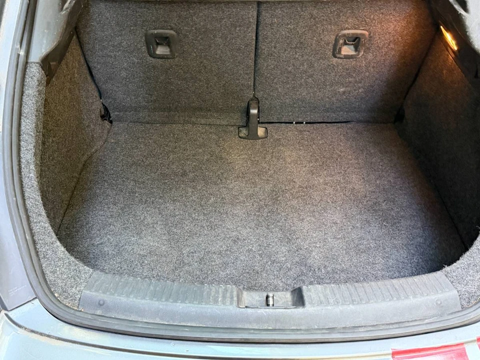 2012 Volkswagen A5 Beetle - Image 9 of 24