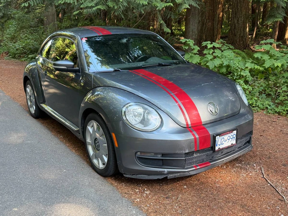 2012 Volkswagen A5 Beetle - Image 3 of 24