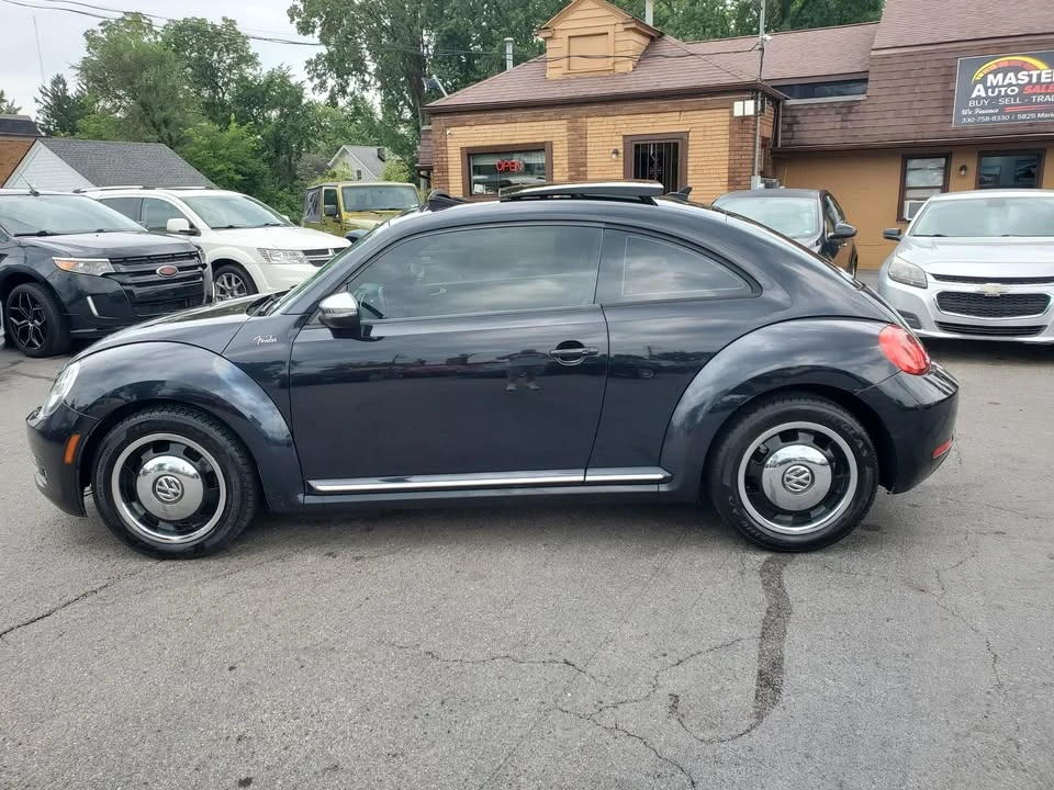 2012 Volkswagen A5 Beetle - Image 2 of 16
