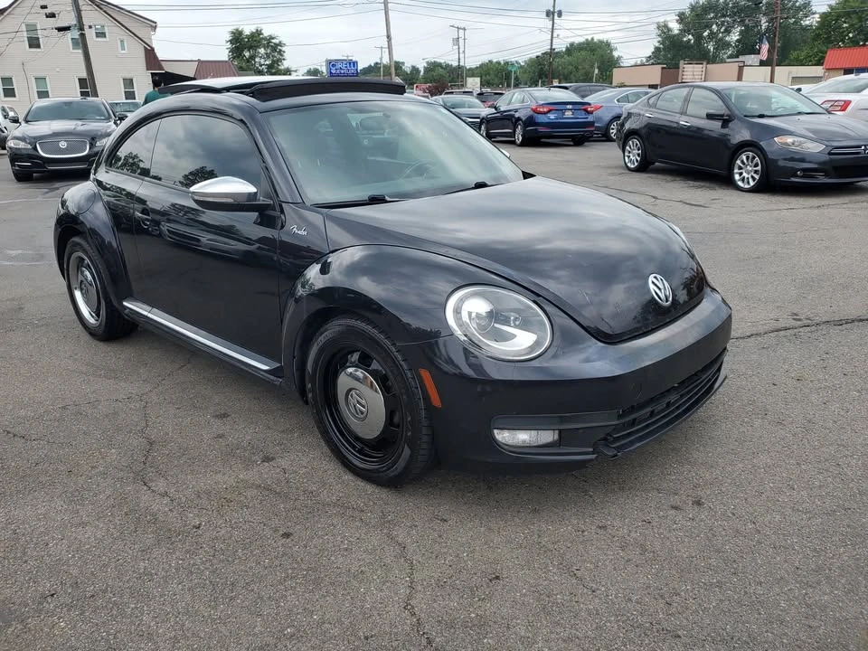 2012 Volkswagen A5 Beetle - Image 7 of 16