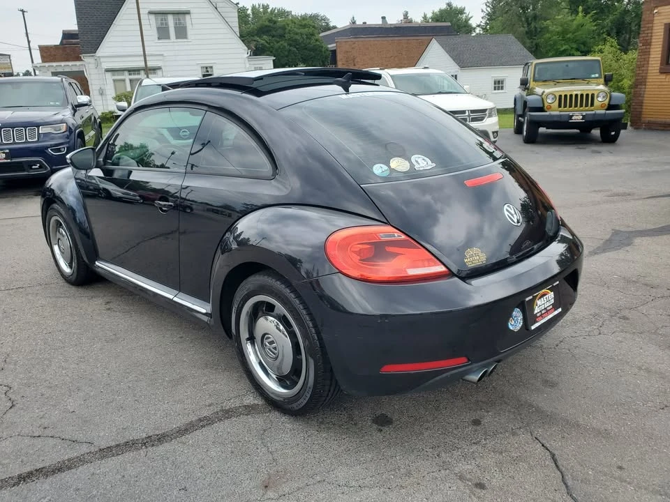 2012 Volkswagen A5 Beetle - Image 3 of 16