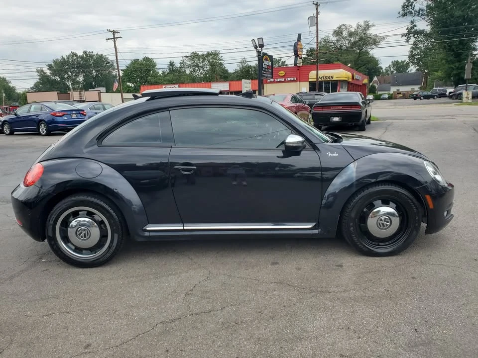 2012 Volkswagen A5 Beetle - Image 6 of 16
