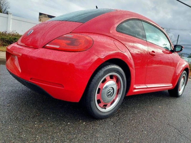 2012 Volkswagen A5 Beetle - Image 9 of 12