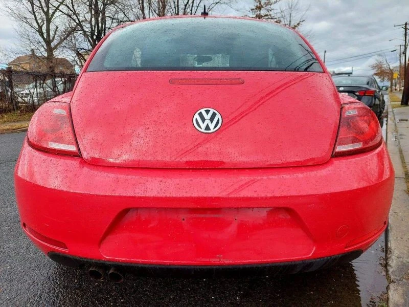 2012 Volkswagen A5 Beetle - Image 8 of 12