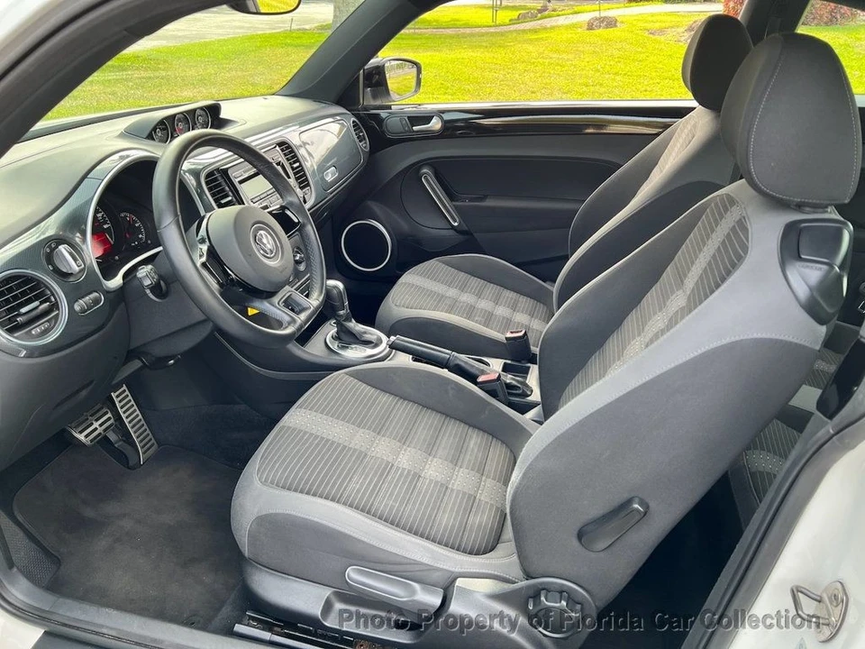 2012 Volkswagen A5 Beetle - Image 9 of 12