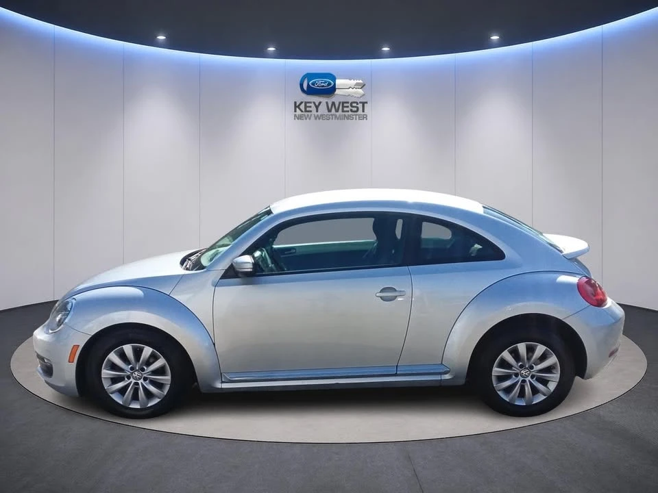 2012 Volkswagen A5 Beetle - Image 2 of 8