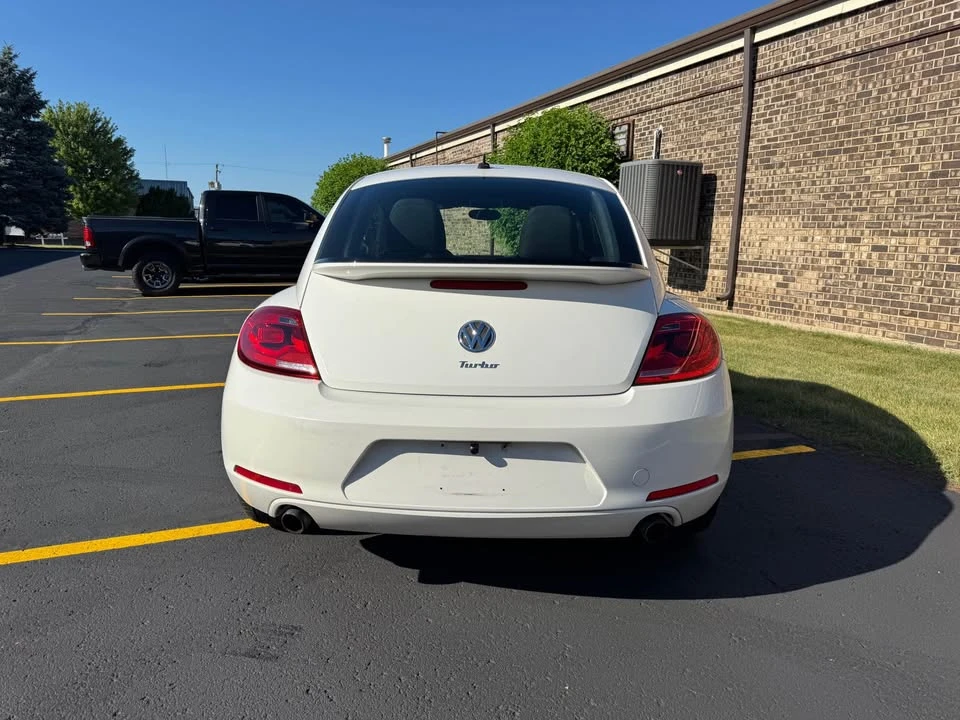 2012 Volkswagen A5 Beetle - Image 10 of 17