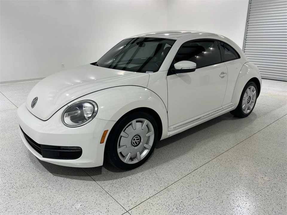 2012 Volkswagen A5 Beetle - Image 4 of 12
