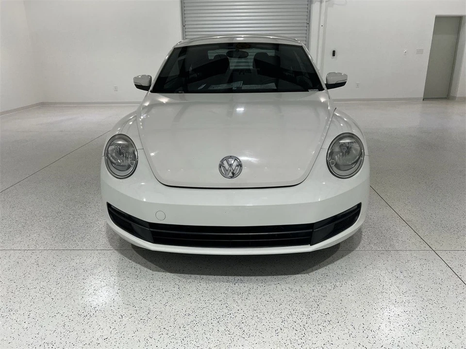 2012 Volkswagen A5 Beetle - Image 3 of 12
