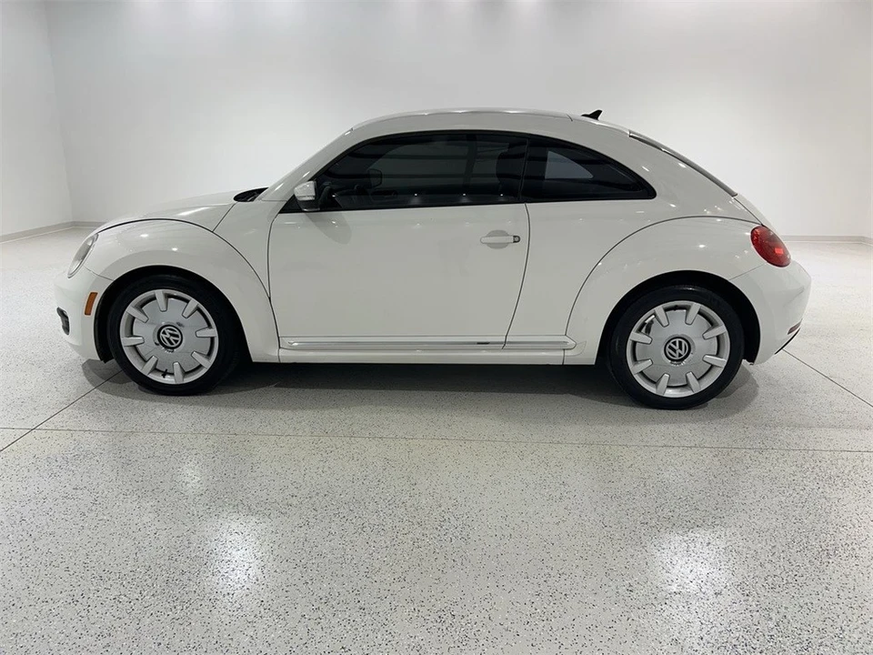 2012 Volkswagen A5 Beetle - Image 5 of 12
