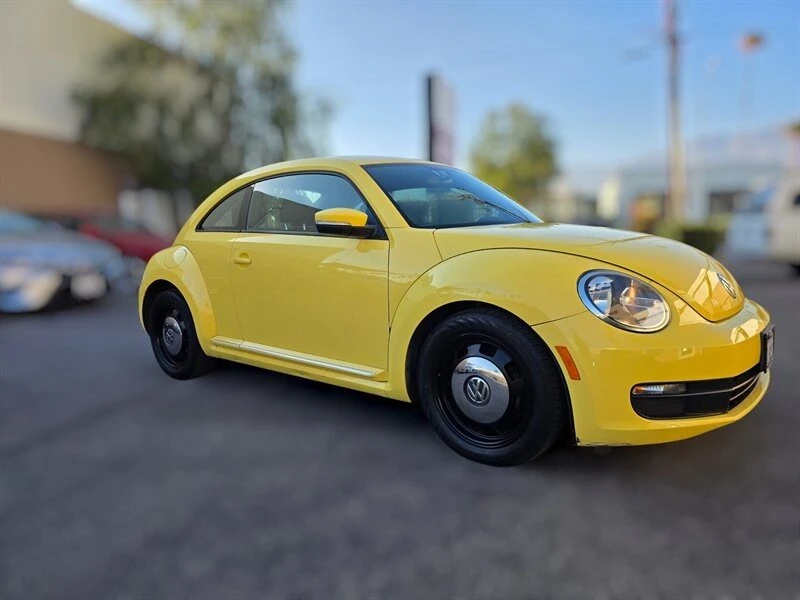 2012 Volkswagen A5 Beetle - Image 4 of 17