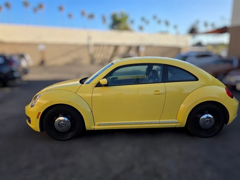 2012 Volkswagen A5 Beetle - Image 7 of 17
