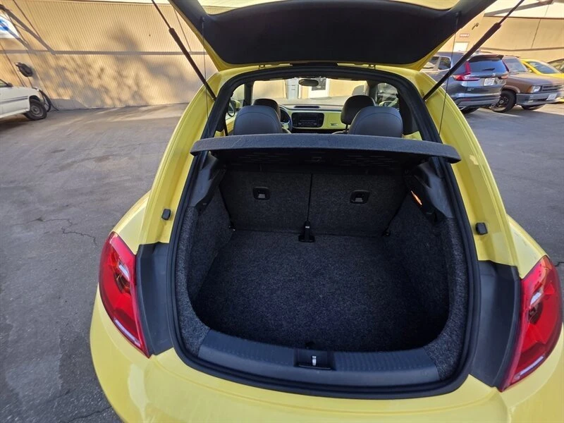 2012 Volkswagen A5 Beetle - Image 17 of 17