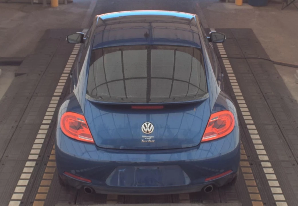 2012 Volkswagen A5 Beetle - Image 6 of 12