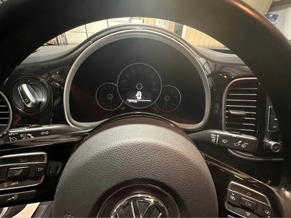 2012 Volkswagen A5 Beetle - Image 13 of 13