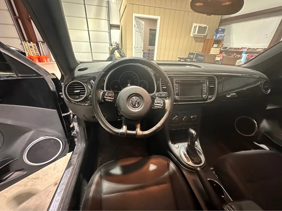 2012 Volkswagen A5 Beetle - Image 12 of 13