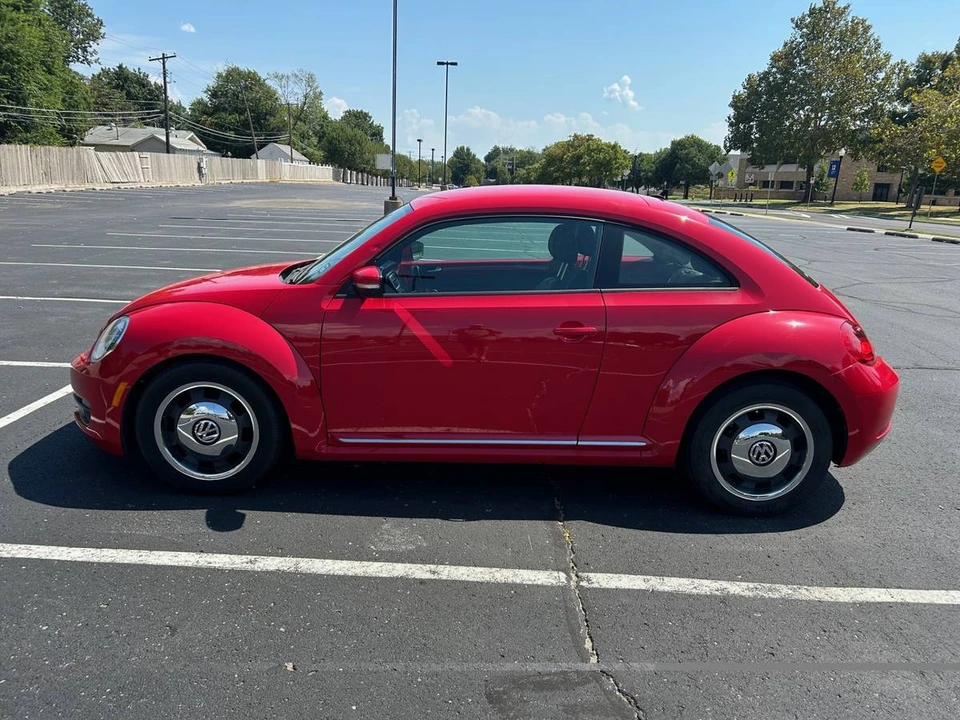 2012 Volkswagen A5 Beetle - Image 5 of 14