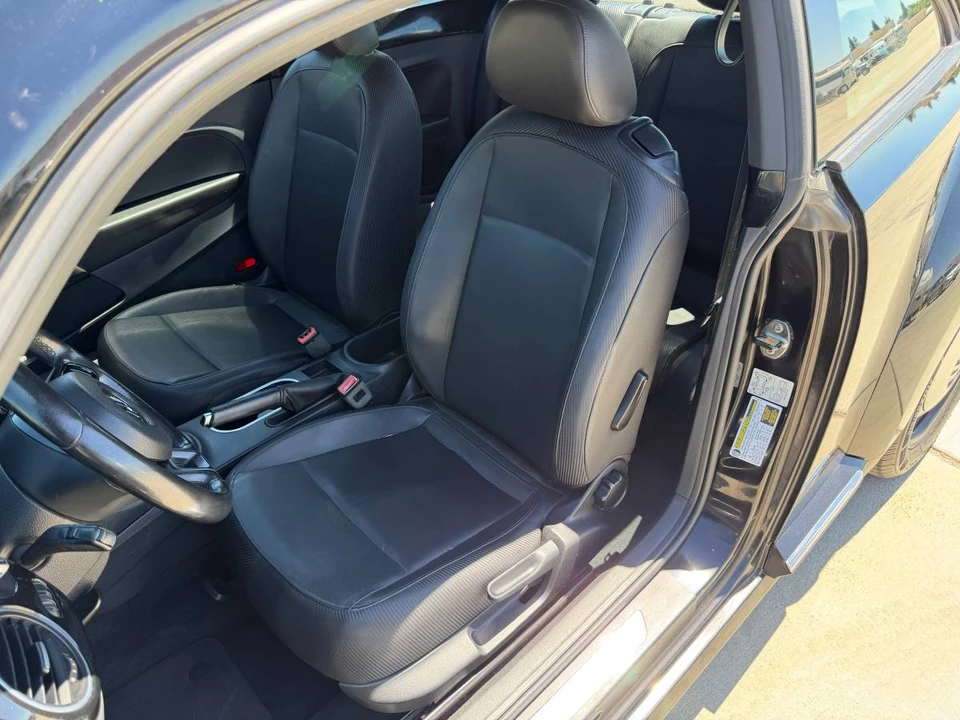 2012 Volkswagen A5 Beetle - Image 10 of 13