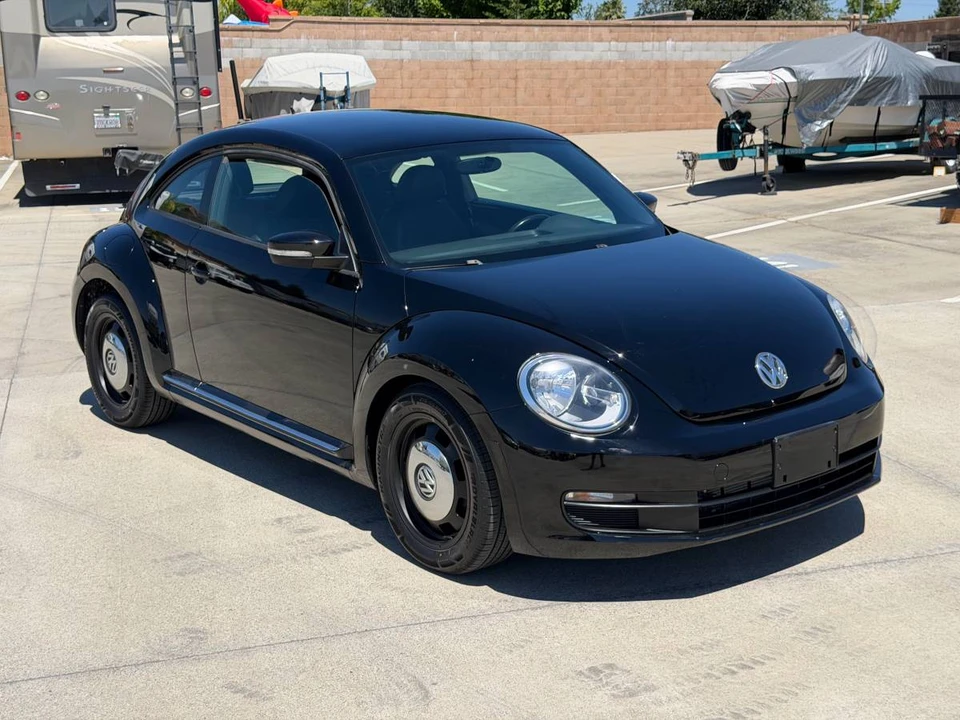 2012 Volkswagen A5 Beetle - Image 3 of 13