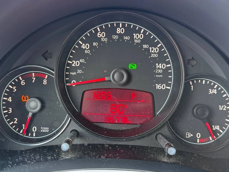 2012 Volkswagen A5 Beetle - Image 13 of 14