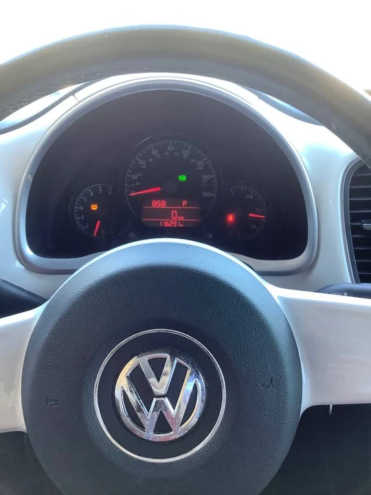 2012 Volkswagen A5 Beetle - Image 9 of 10